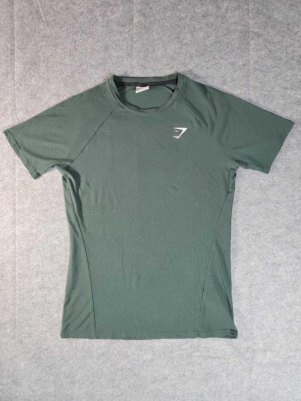 Gymshark Critical 2.0 Raglan Short Sleeve Workout T-Shirt Dark Green Men's Small